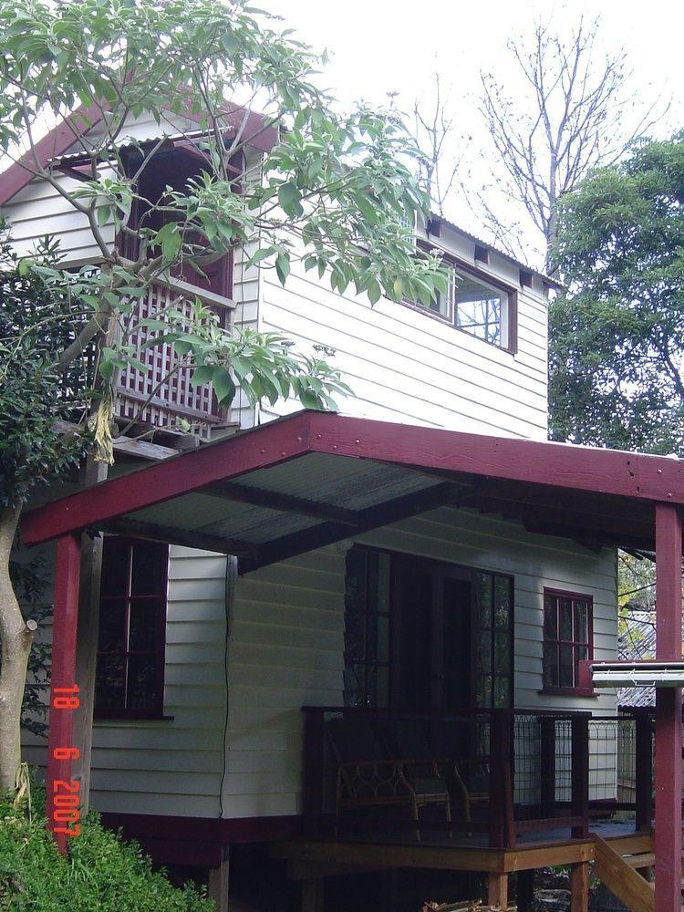 Stone'S Throw Cottage Bed And Breakfast 벨그레이브 외부 사진