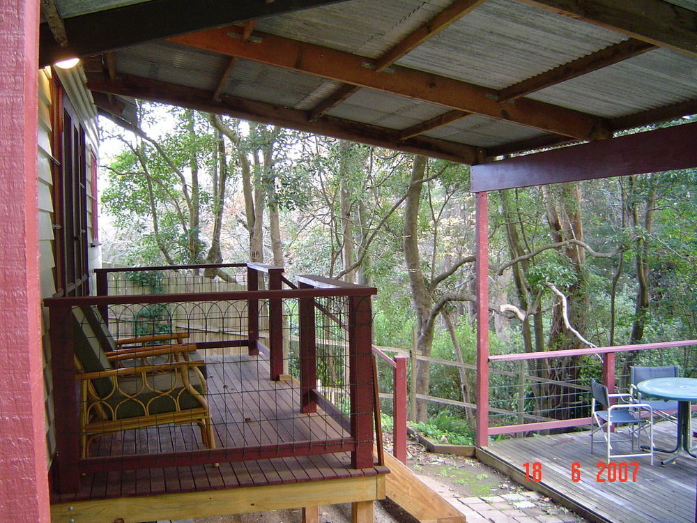Stone'S Throw Cottage Bed And Breakfast 벨그레이브 외부 사진